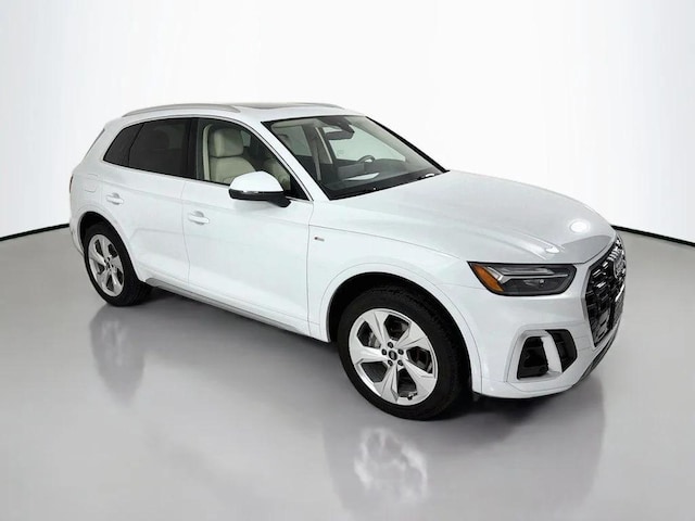 Photo of 2023 Audi Q5