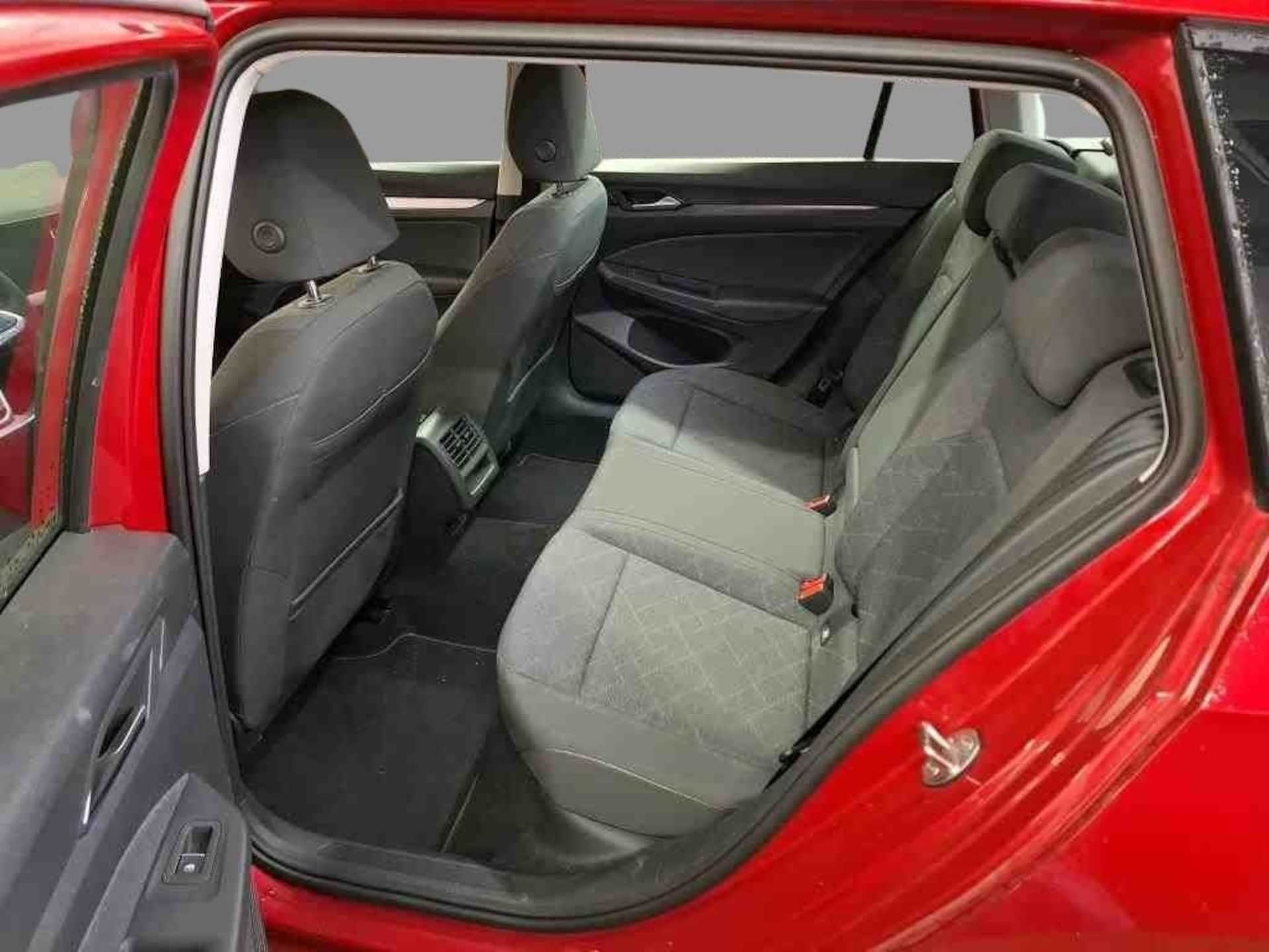Volkswagen Golf Variant Life