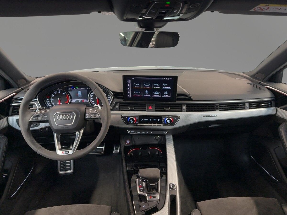 Image about Audi RS 4 Avant TFSI quattro tiptronic