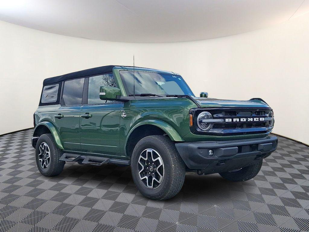 2023 Ford Bronco Outer Banks 4x4's photo