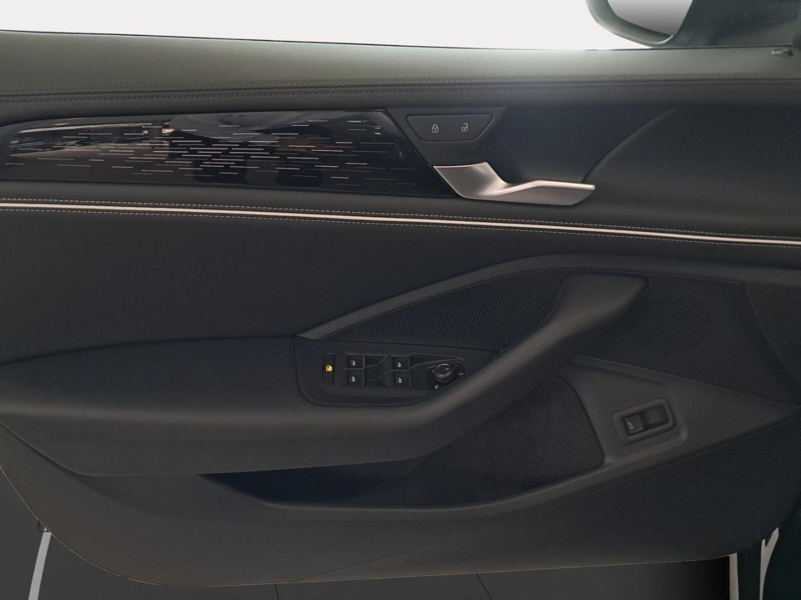 Volkswagen Passat – Bild 10