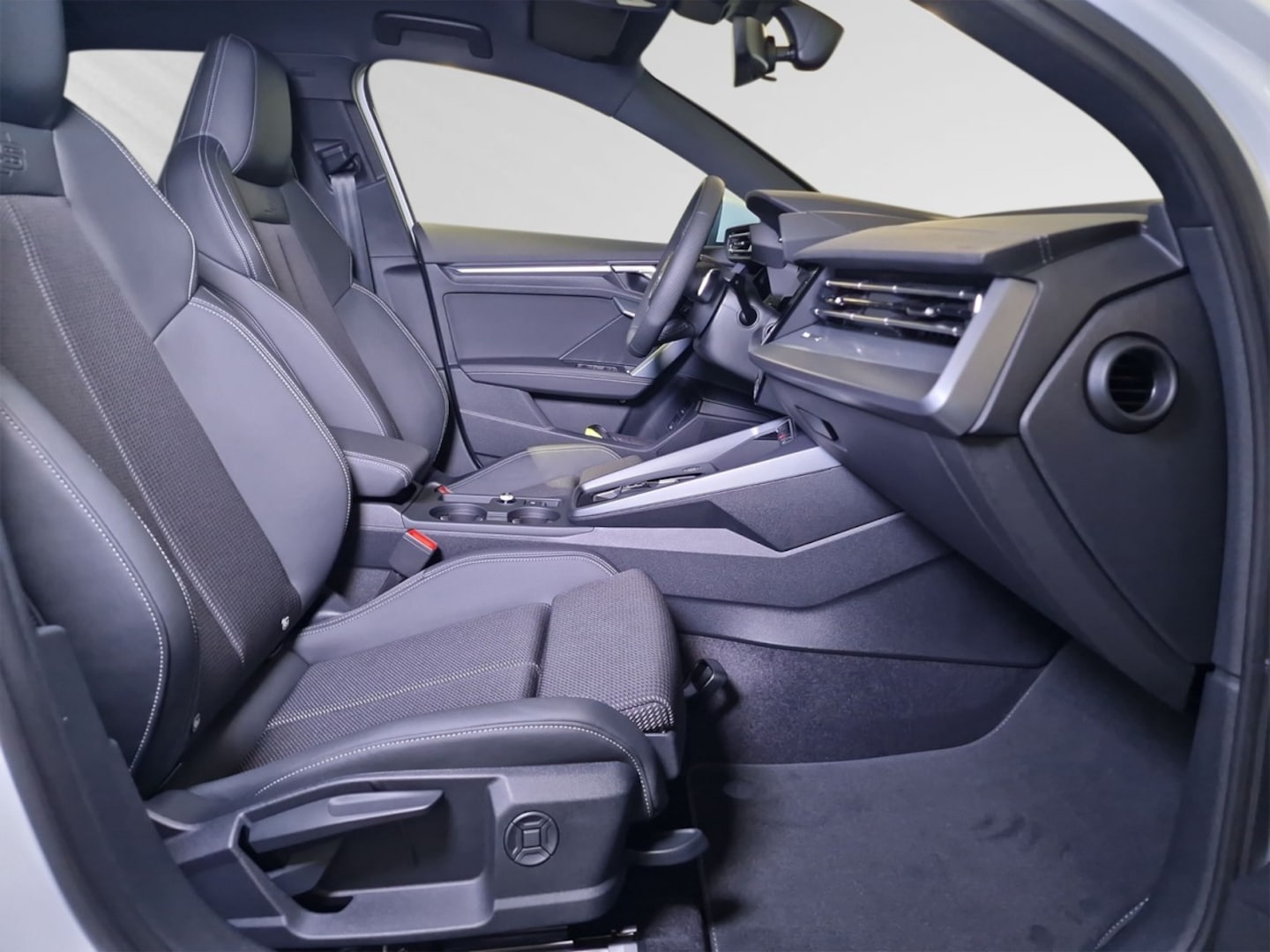 Bild über Audi A3 Sportback TFSI e TFSI e 150 kW S tronic - für weitere Informationen kontaktieren Sie den Audi Partner