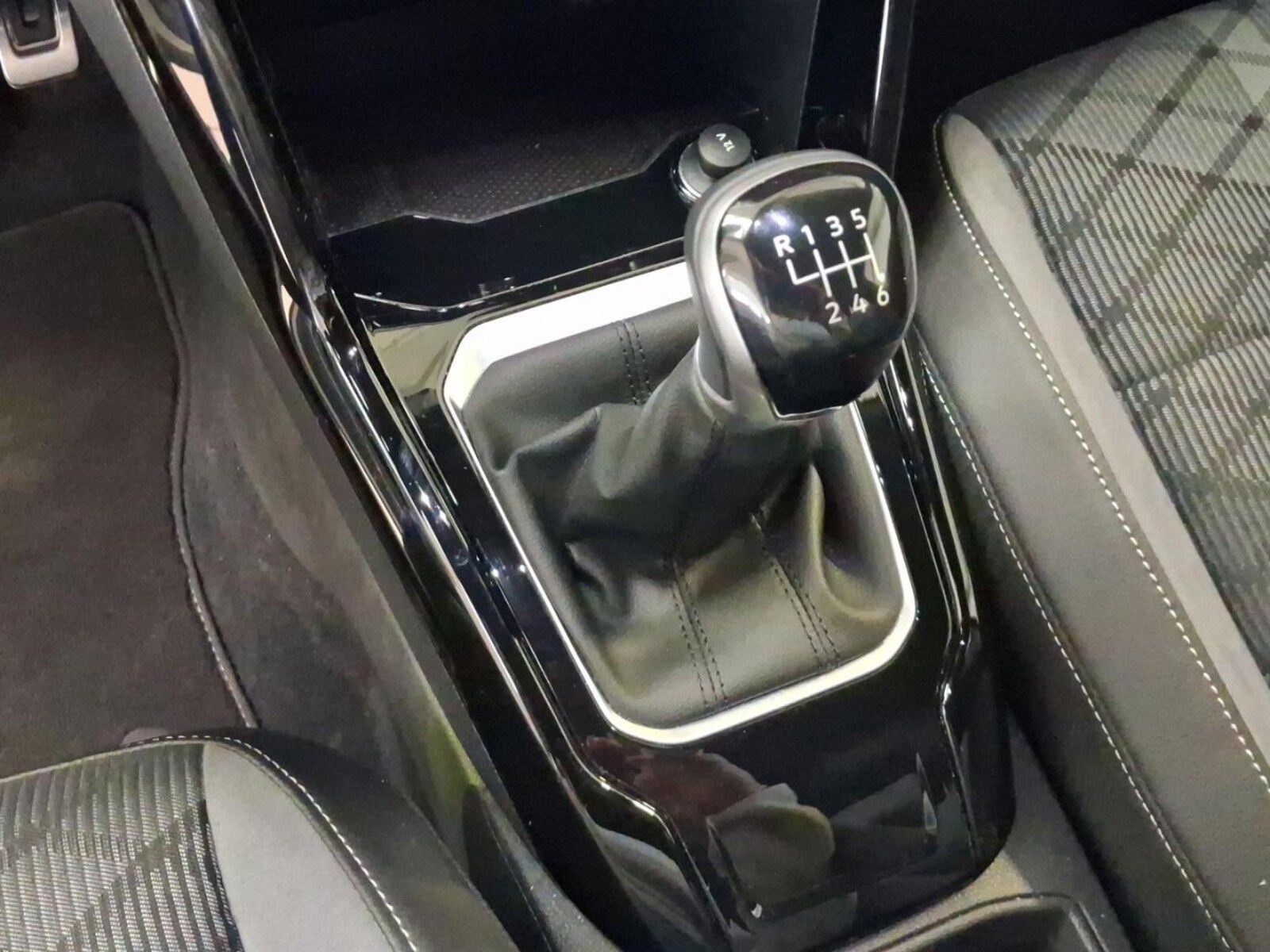 Volkswagen T-Roc – Bild 7