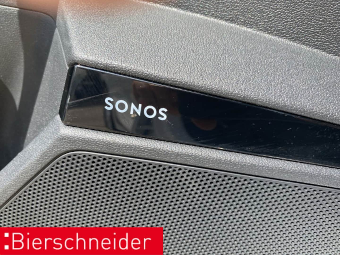 Bild über Audi A3 Sportback 30 TFSI S tronic - für weitere Informationen kontaktieren Sie den Audi Partner