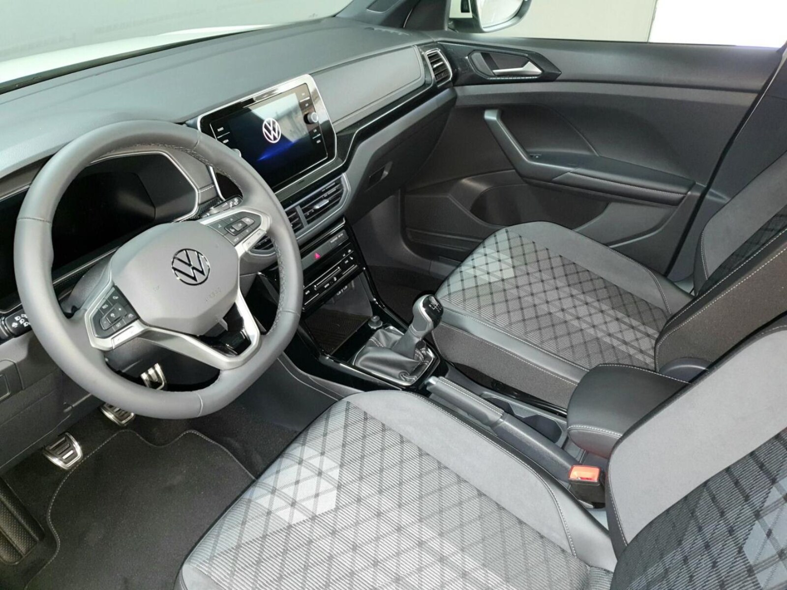 Volkswagen T-Cross – Bild 17