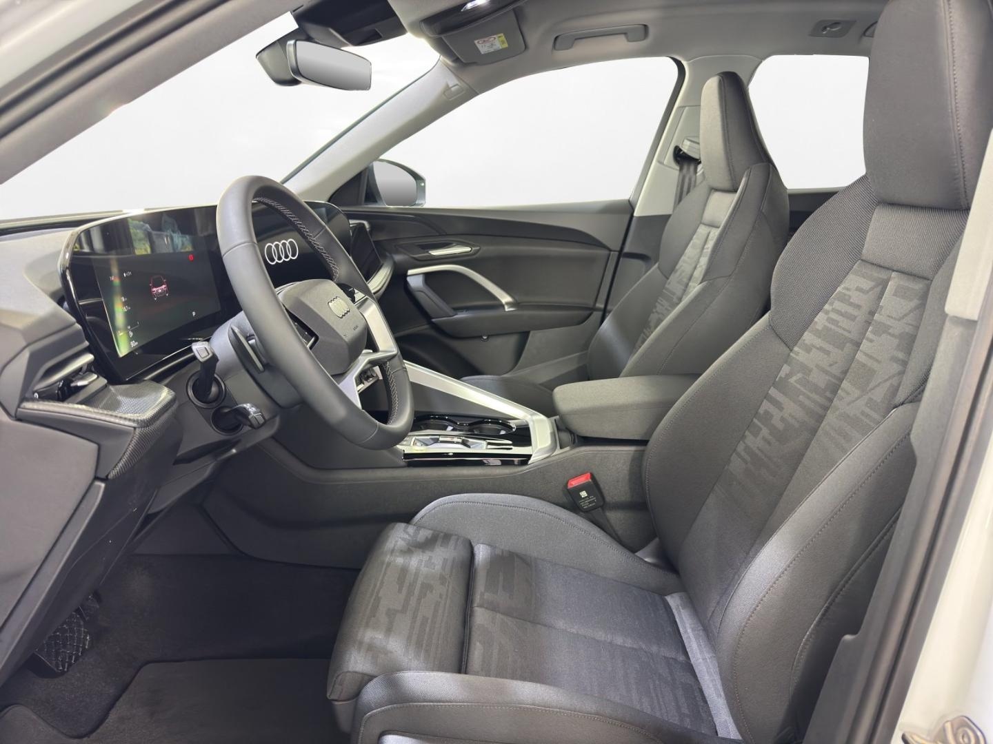 Bild über Audi Q5 SUV TDI quattro 150 kW S tronic - für weitere Informationen kontaktieren Sie den Audi Partner
