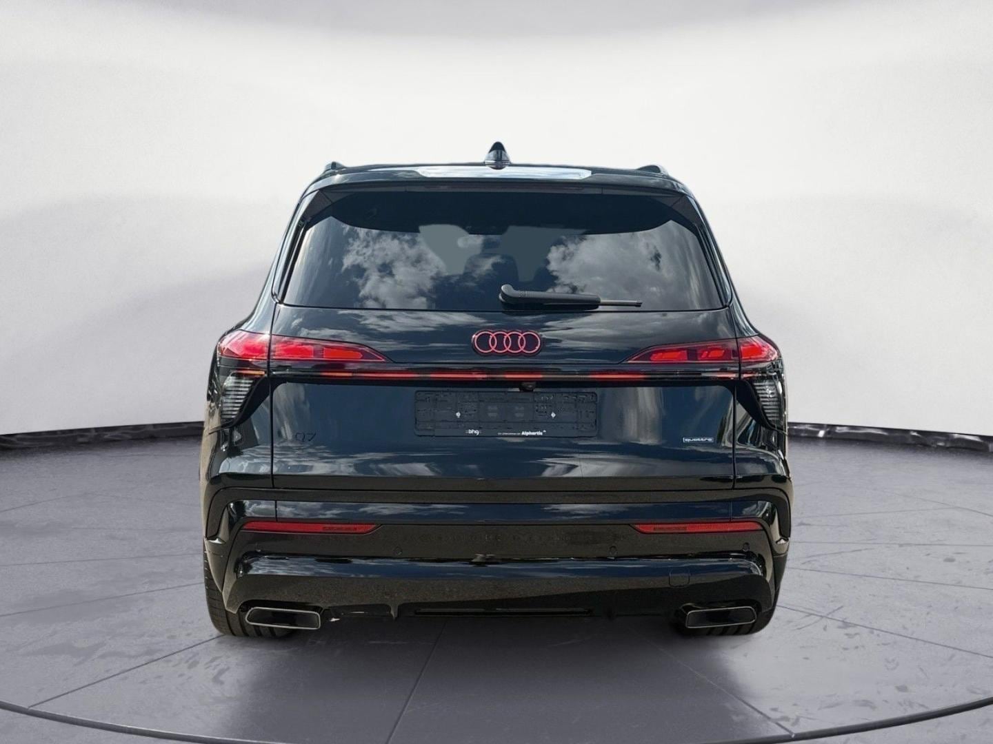 Bild über Audi Q7 SUV TDI quattro 220 kW tiptronic - für weitere Informationen kontaktieren Sie den Audi Partner