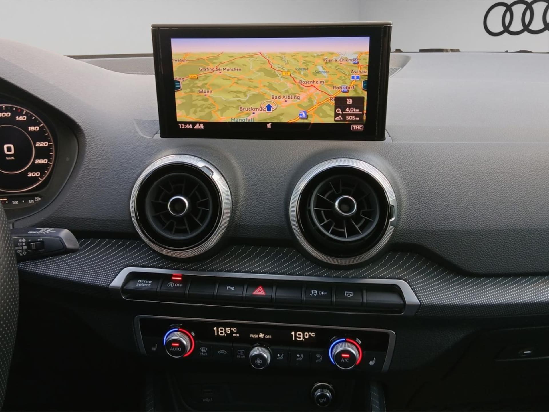 Audi SQ2