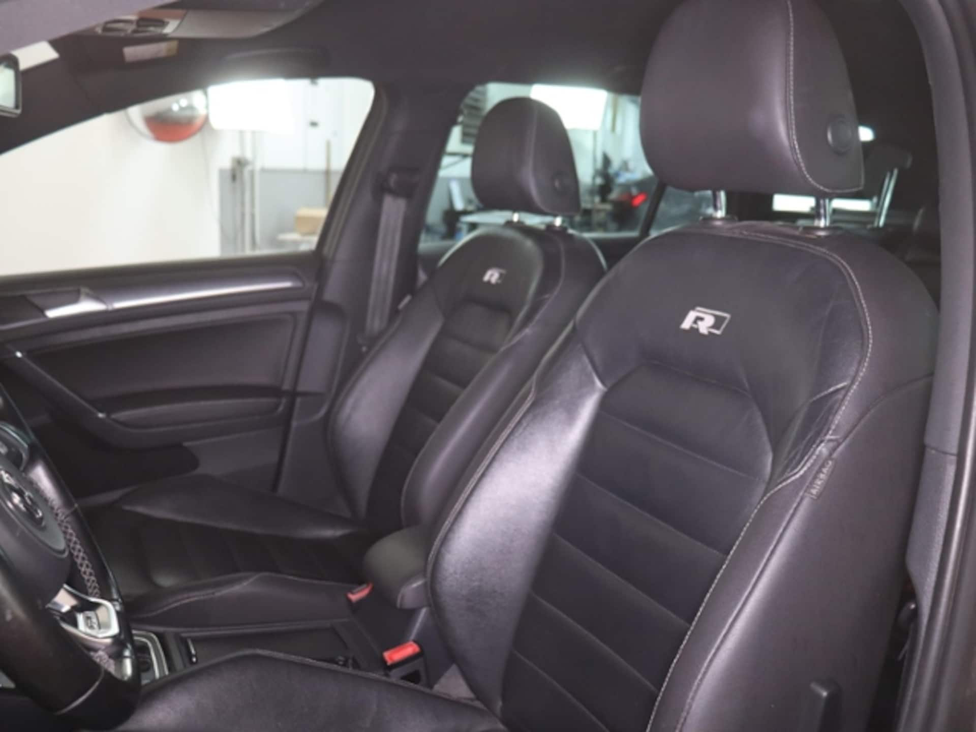 Volkswagen Golf Variant R-Line