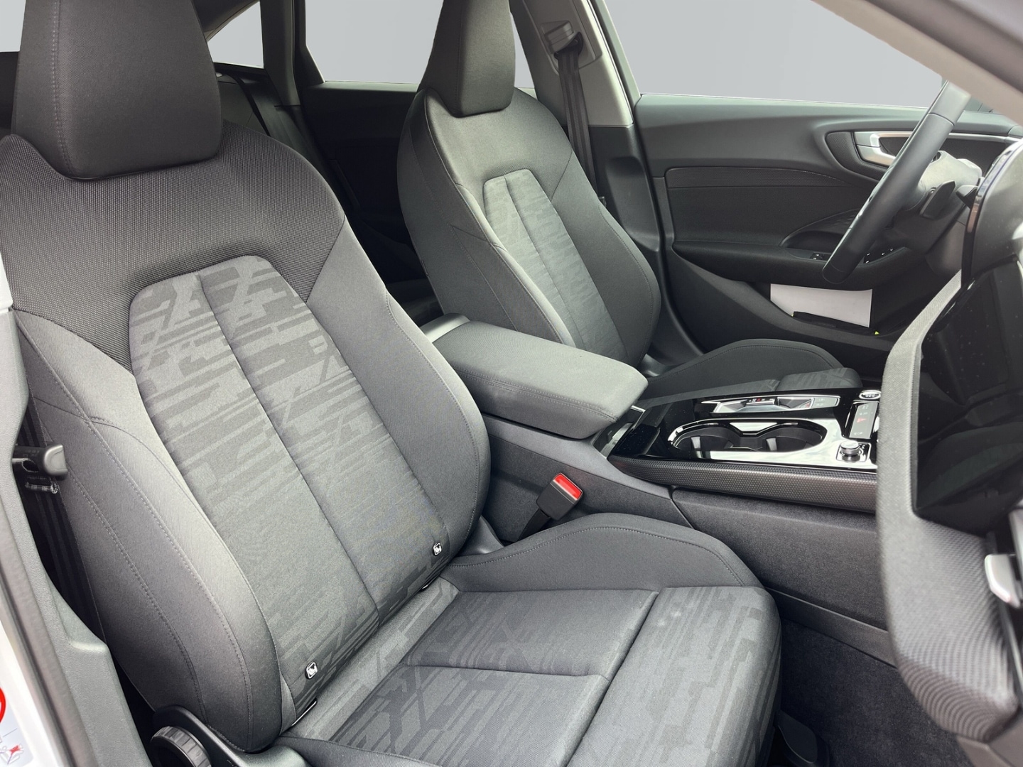 Bild über Audi A5 Limousine TFSI S tronic - für weitere Informationen kontaktieren Sie den Audi Partner