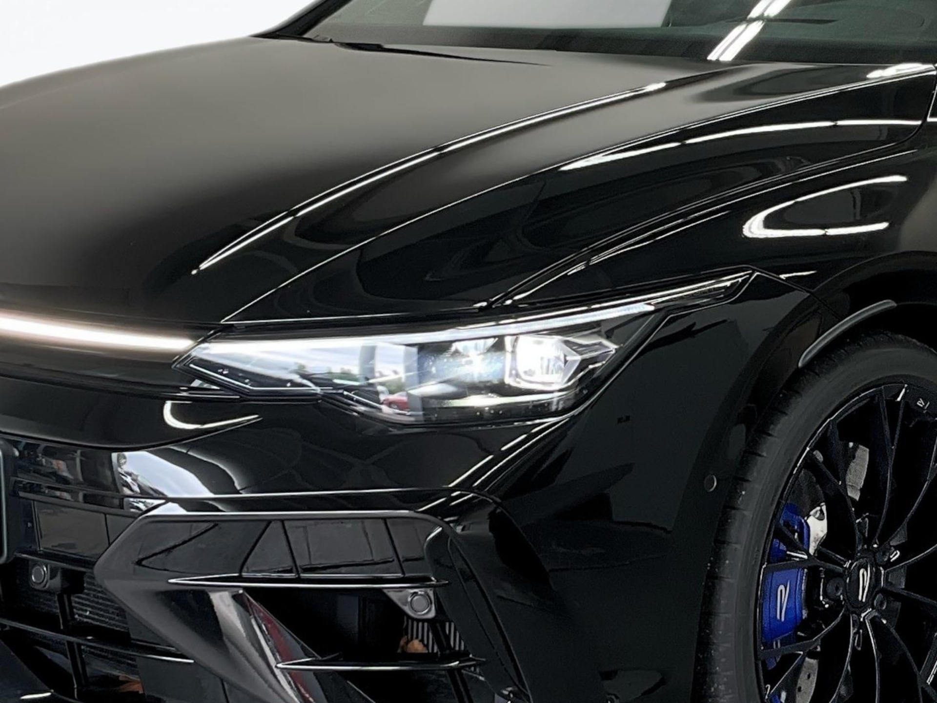 Volkswagen Golf Variant R