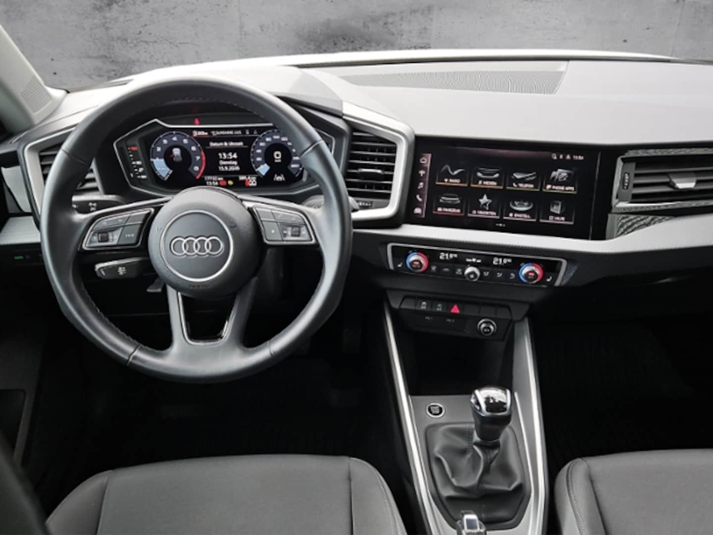 Bild über Audi A1 Sportback advanced 25 TFSI Schaltgetriebe - für weitere Informationen kontaktieren Sie den Audi Partner