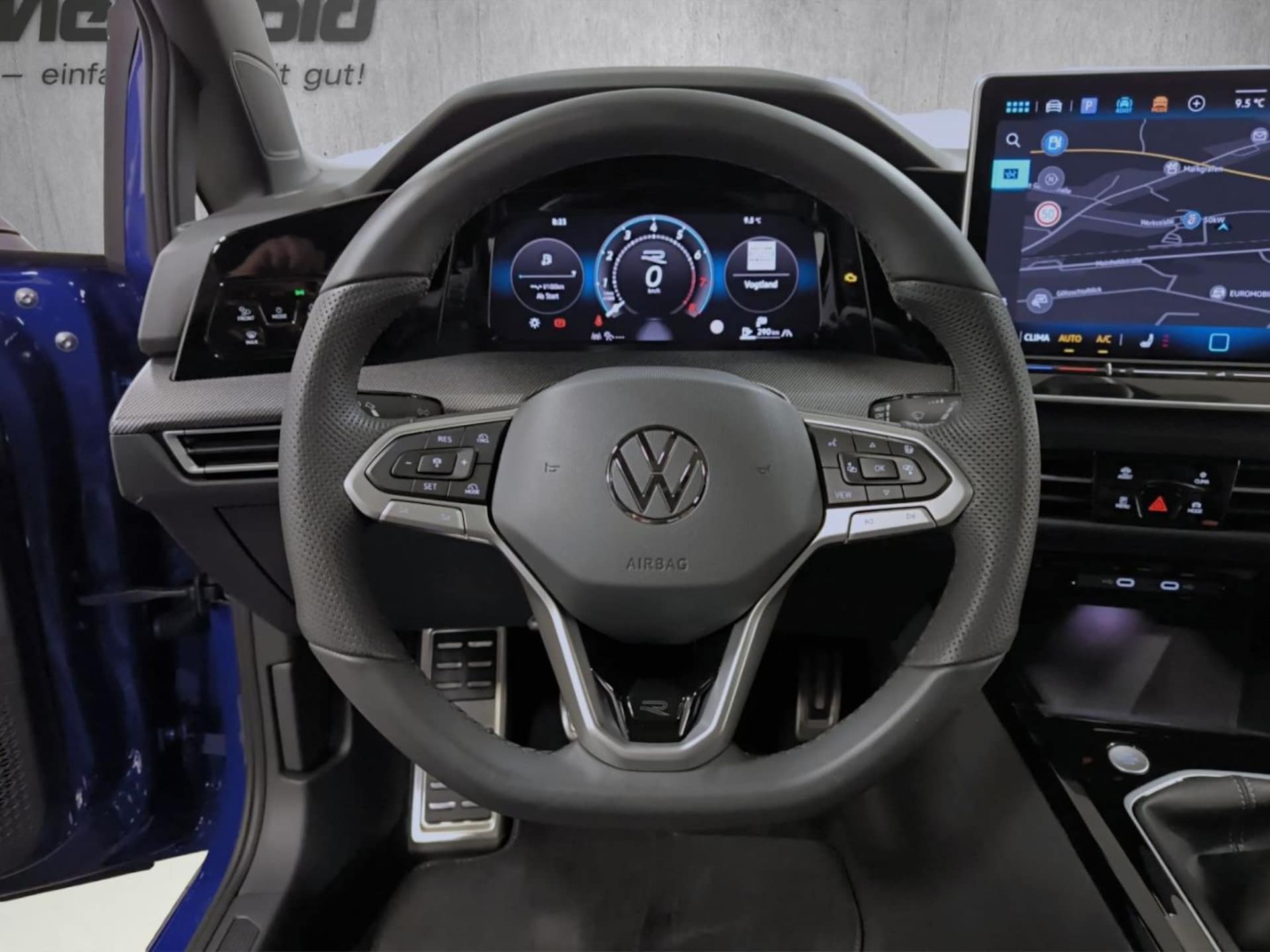 Volkswagen Golf R-Line