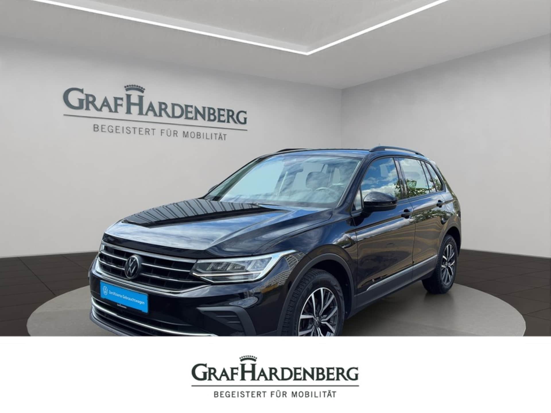Volkswagen Tiguan 2023 — Tiguan 2.0 TDI DSG Life ACC AHK Navi LED