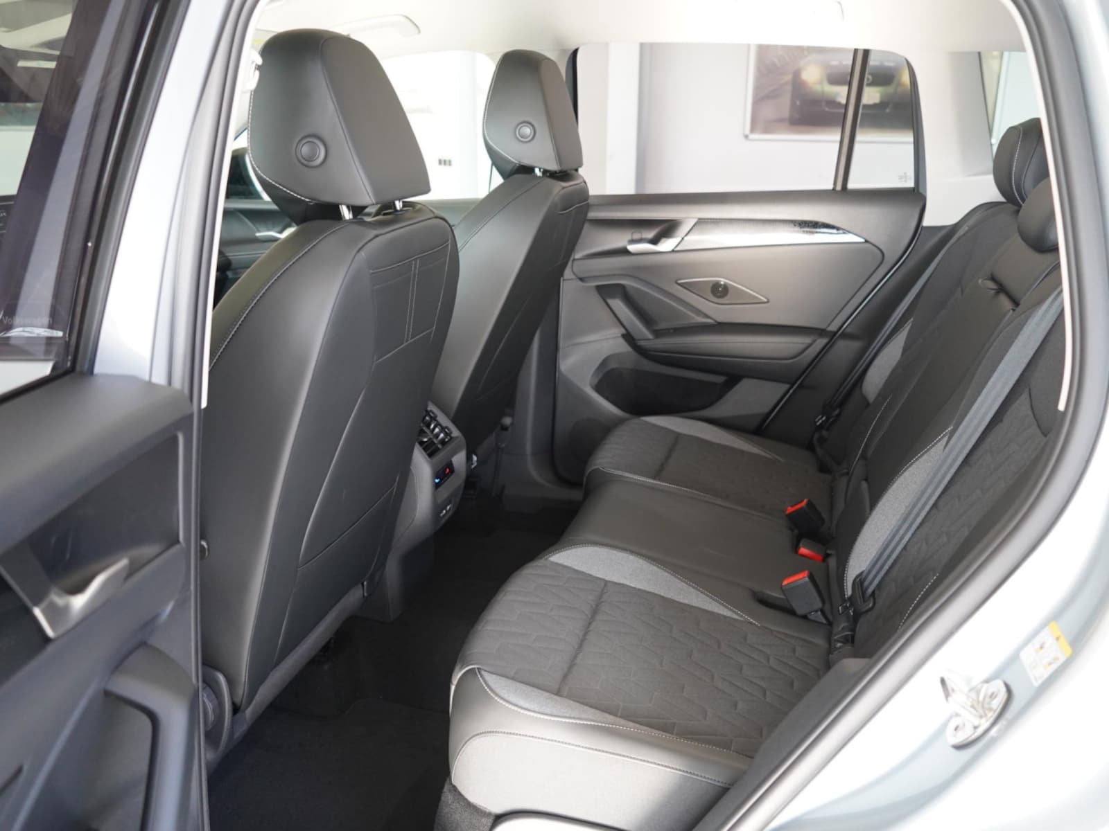 Volkswagen Tiguan – Bild 11