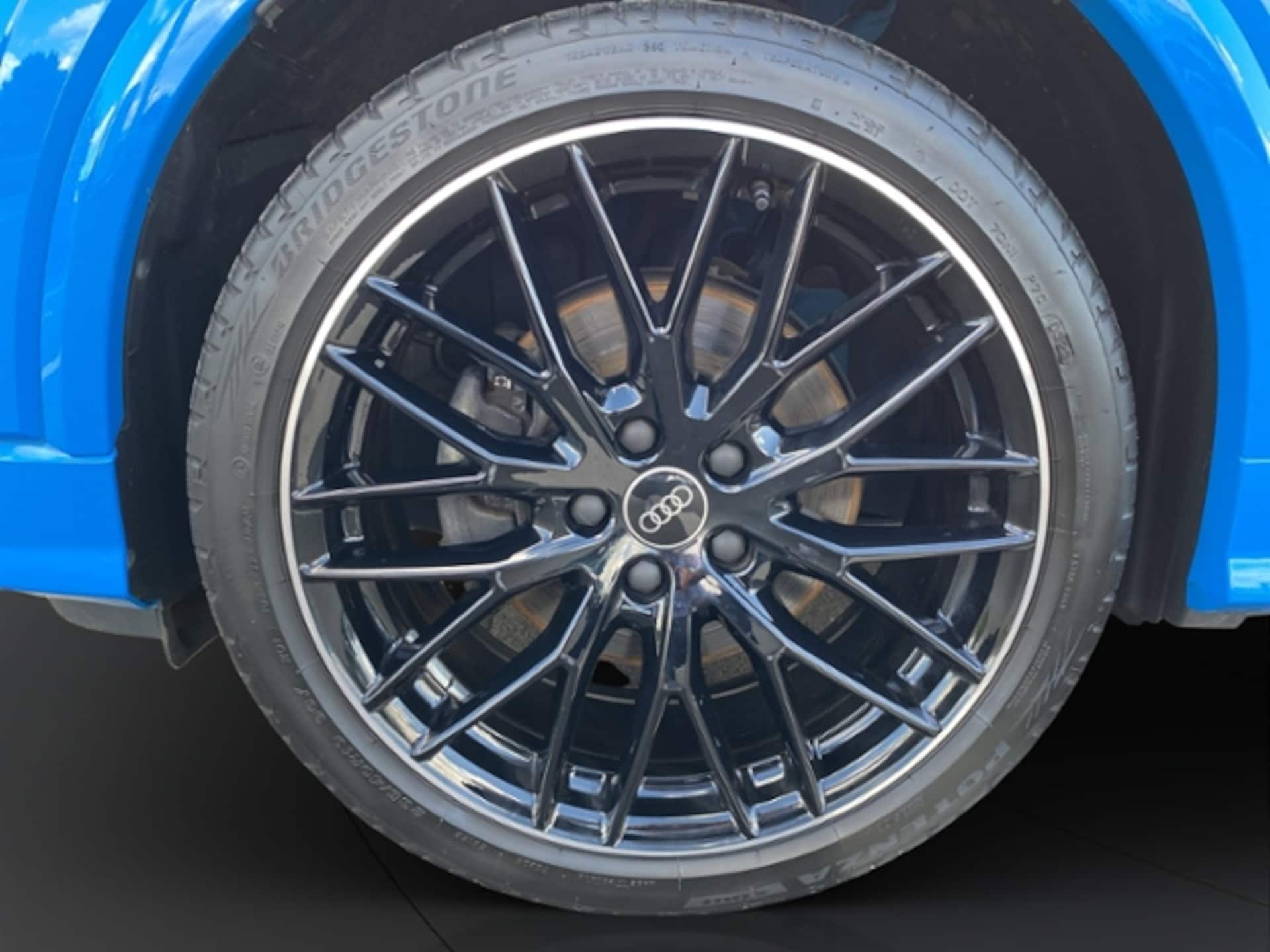Audi Q2 S line