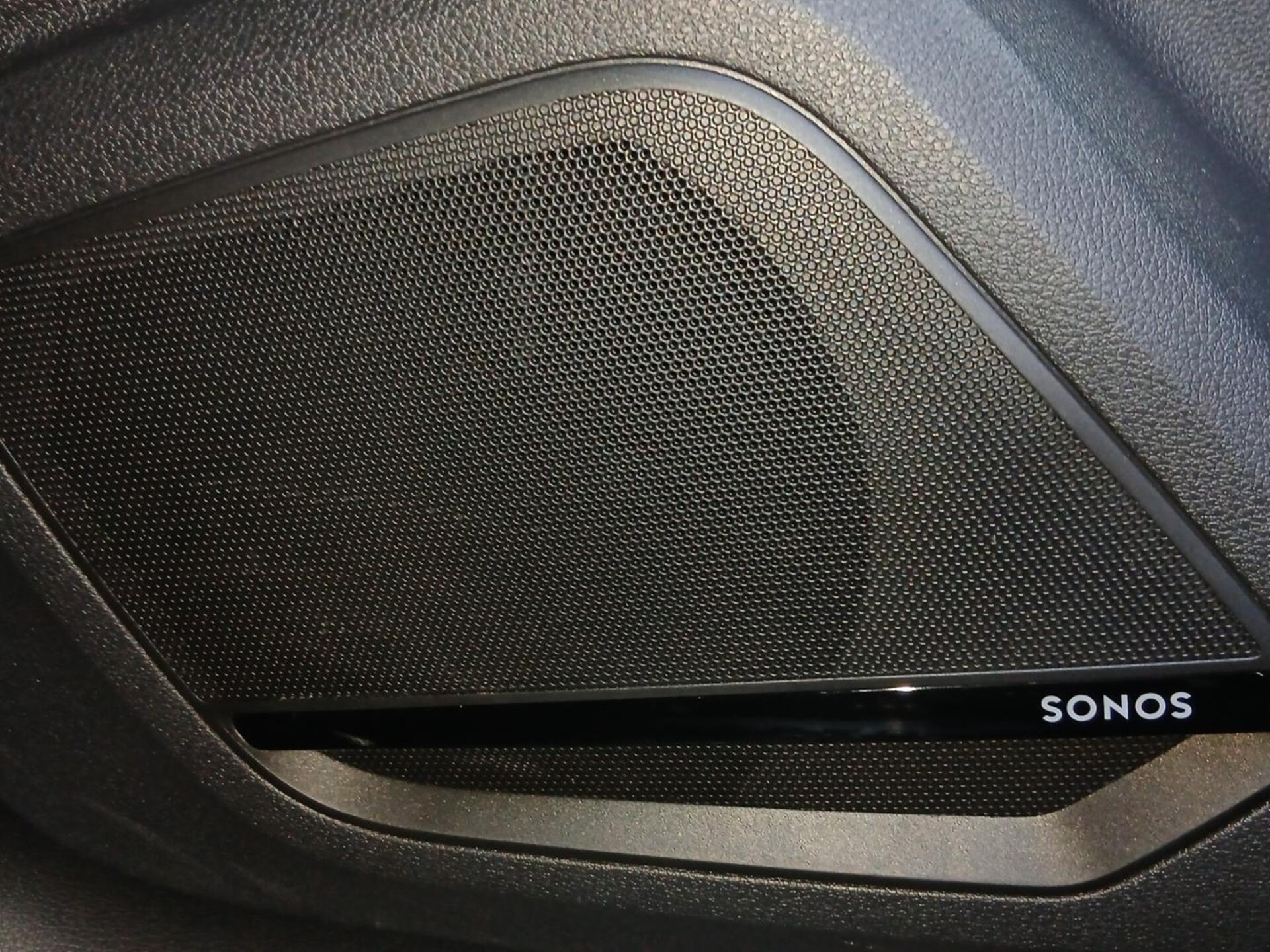 Audi SQ2