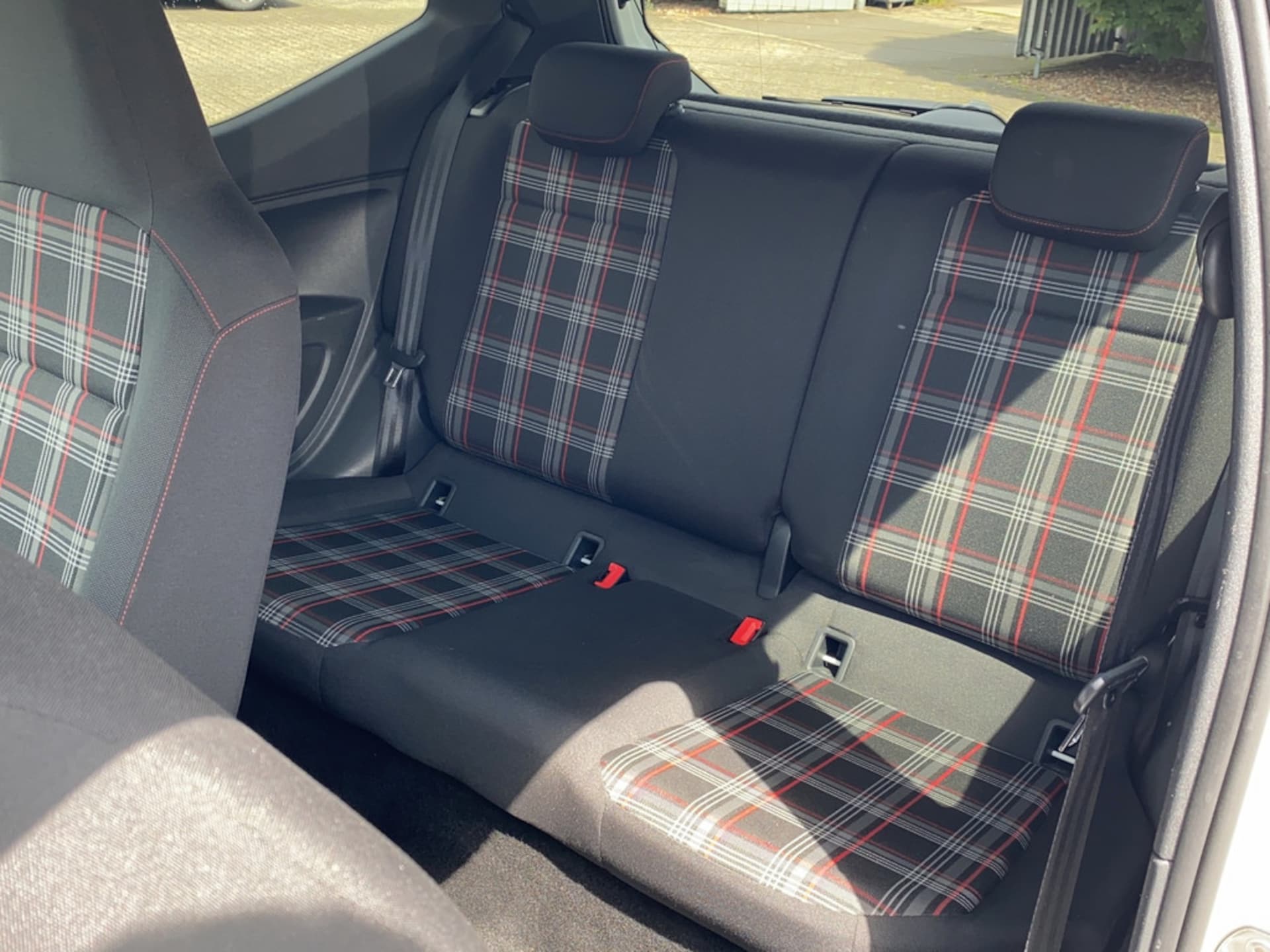 Volkswagen up! GTI