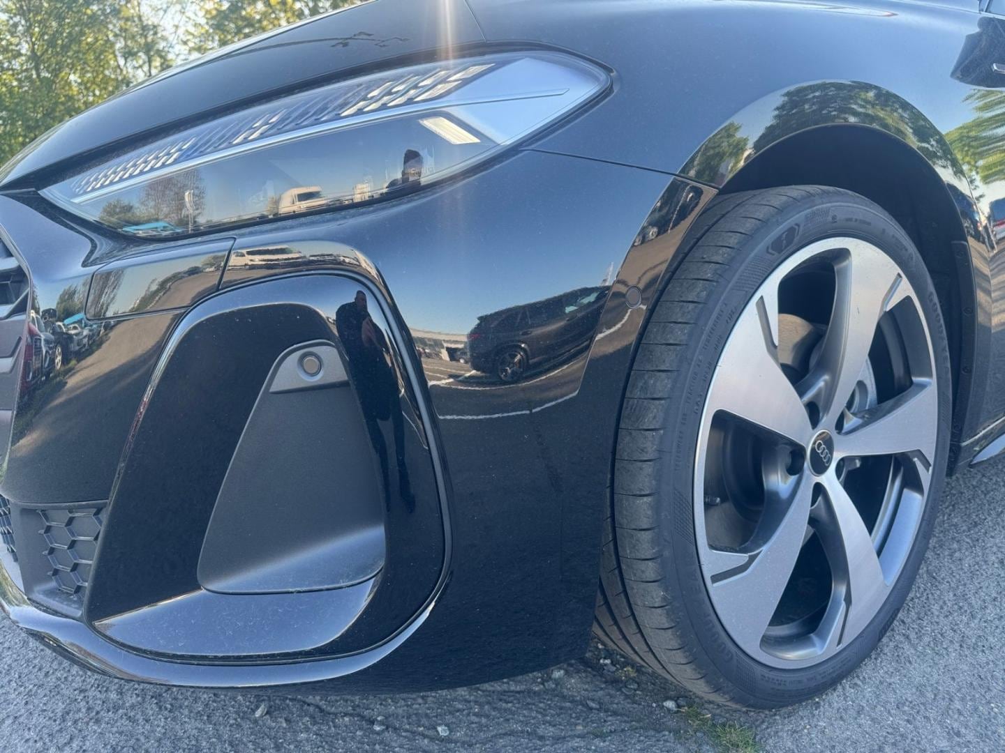Bild über Audi A5 Avant e-hybrid e-hybrid quattro 220 kW S tronic - für weitere Informationen kontaktieren Sie den Audi Partner