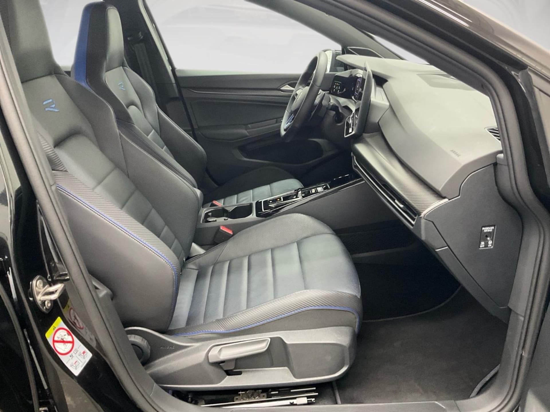 Volkswagen Golf Variant R