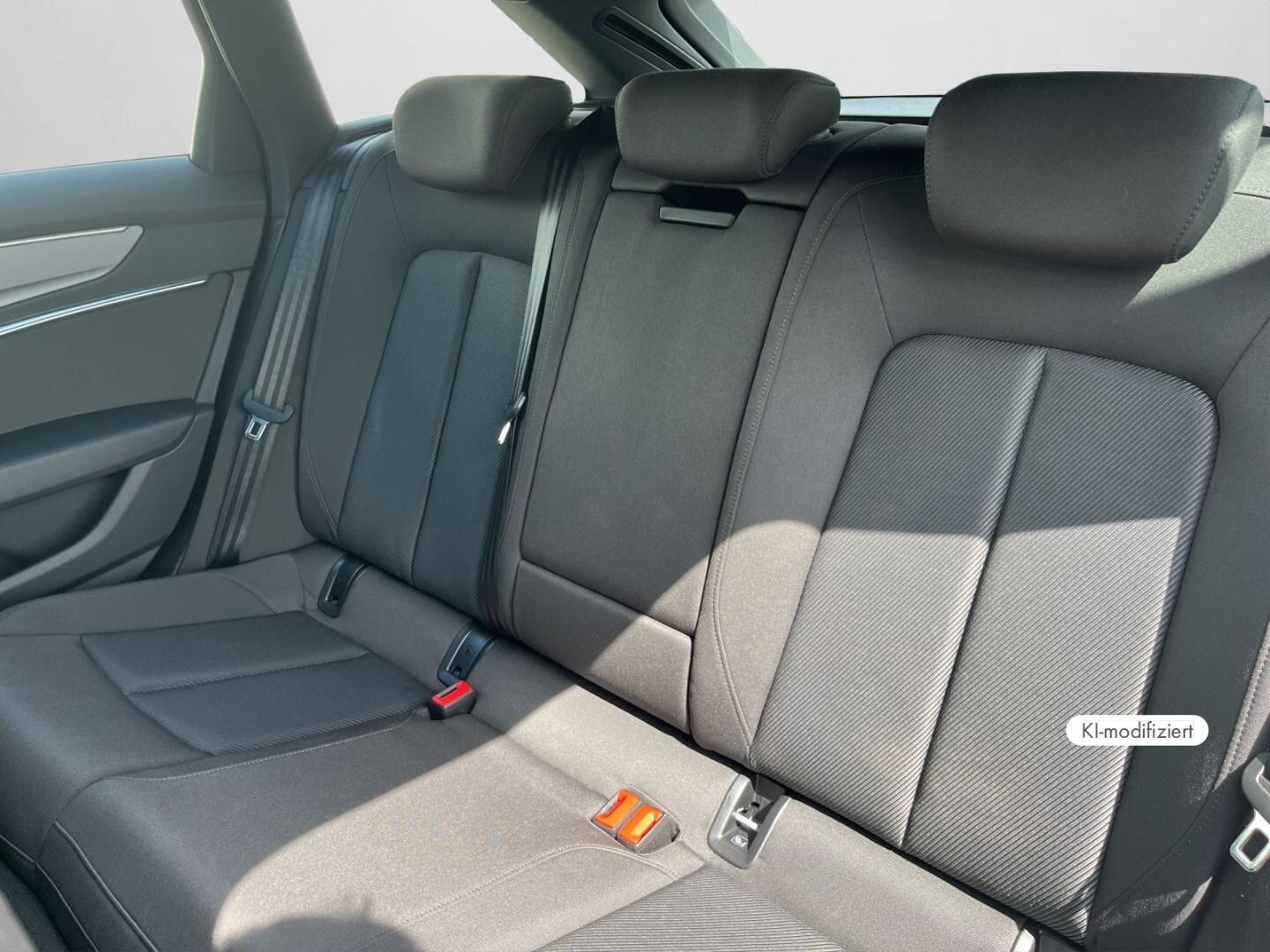 Bild über Audi A6 Avant S line 45 TDI quattro S tronic - für weitere Informationen kontaktieren Sie den Audi Partner
