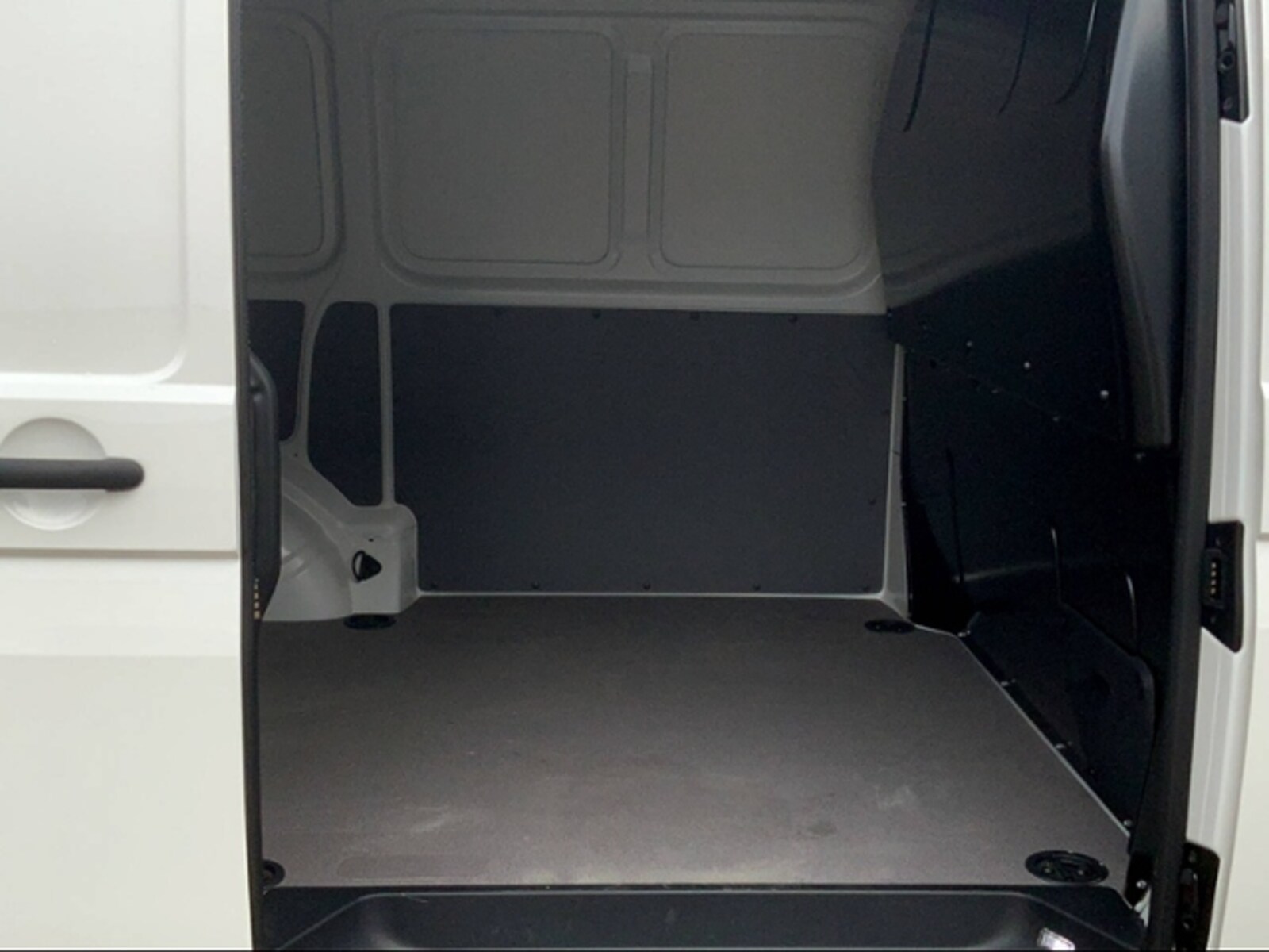 Volkswagen T6.1 Transporter Kasten kurzer Radstand – Bild 8