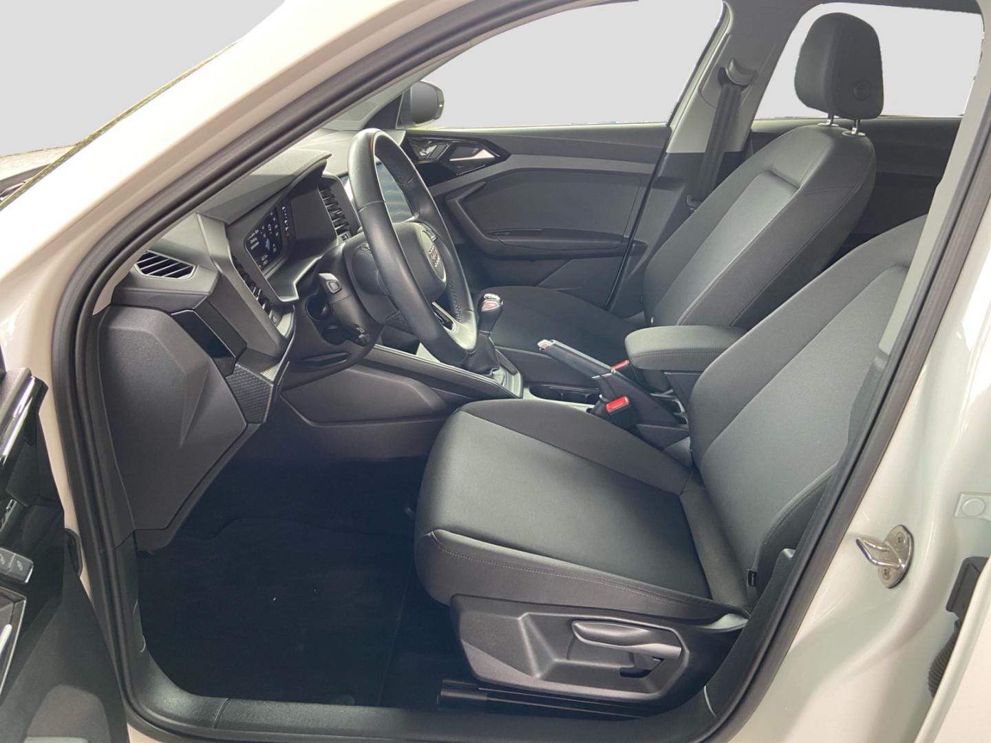 Bild über Audi A1 Sportback 30 TFSI Schaltgetriebe - für weitere Informationen kontaktieren Sie den Audi Partner