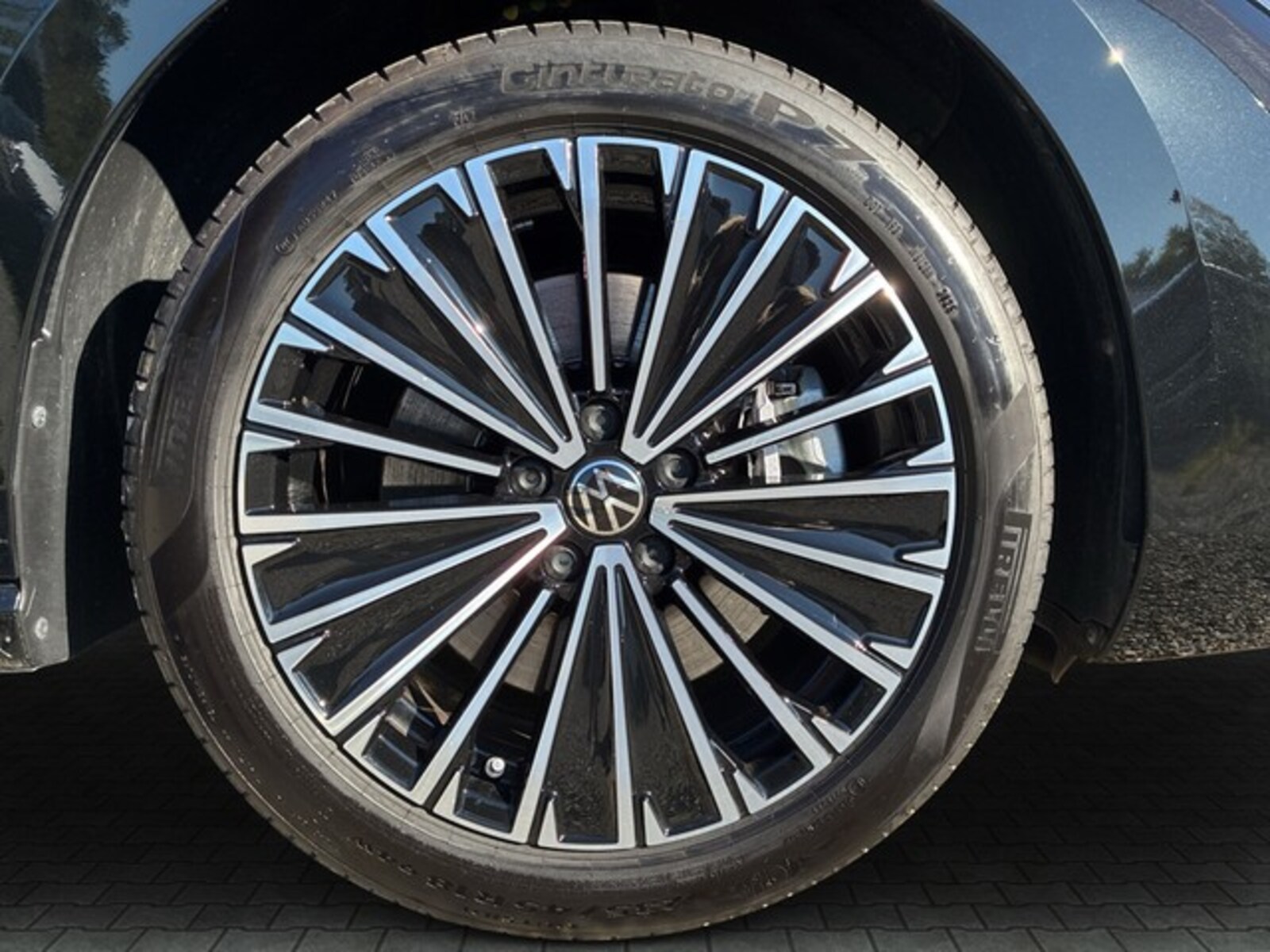 Volkswagen Passat – Bild 9