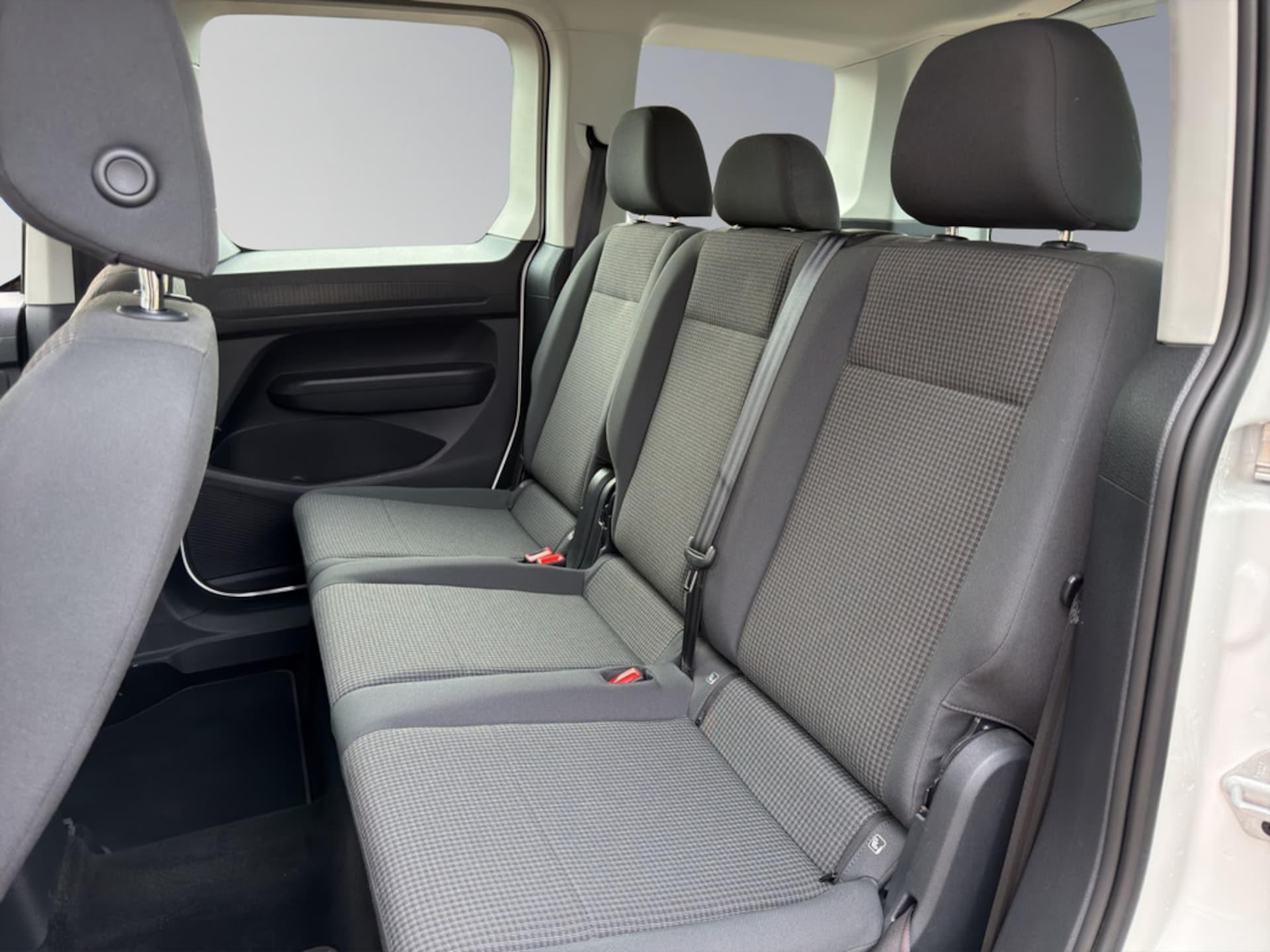 Volkswagen Caddy Basis-Modell