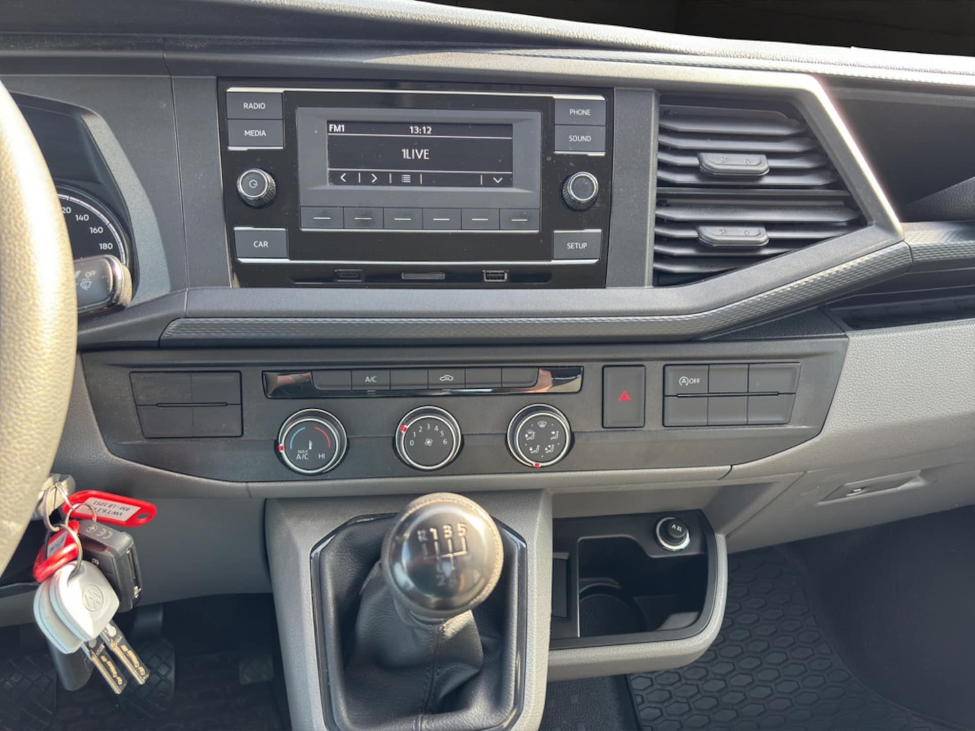 Volkswagen T6.1 Transporter Pritschenwagen Einzelkabine