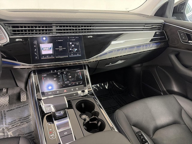 2022 Audi Q8