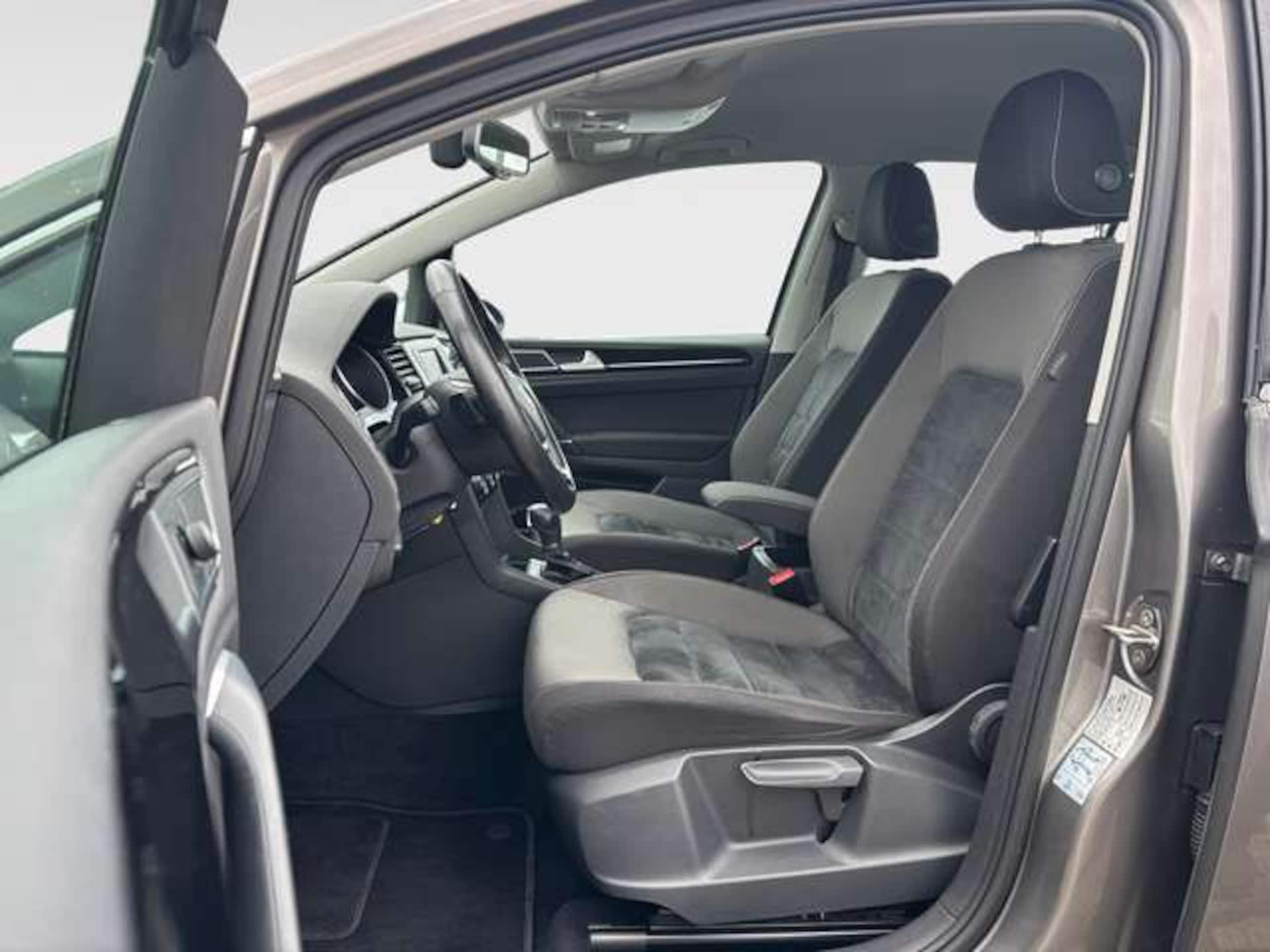 Volkswagen Golf Sportsvan Highline
