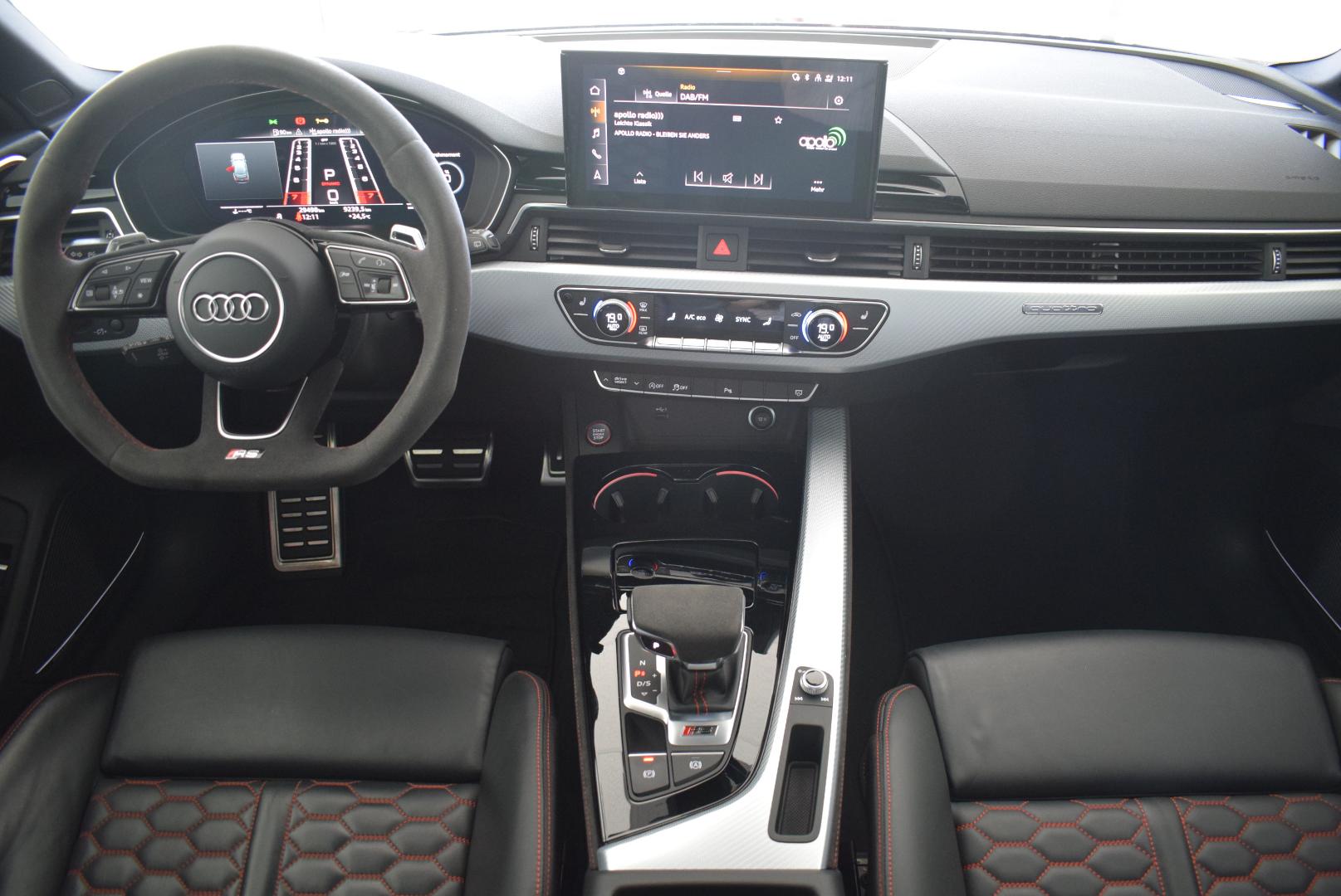 Image about Audi RS 4 Avant TFSI quattro tiptronic
