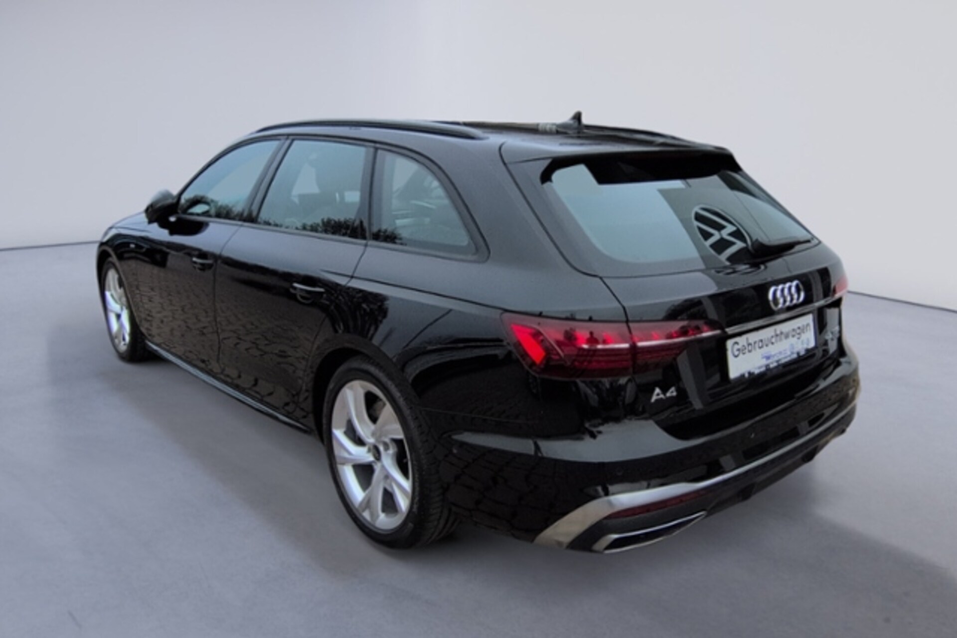 Audi A4 Avant S line
