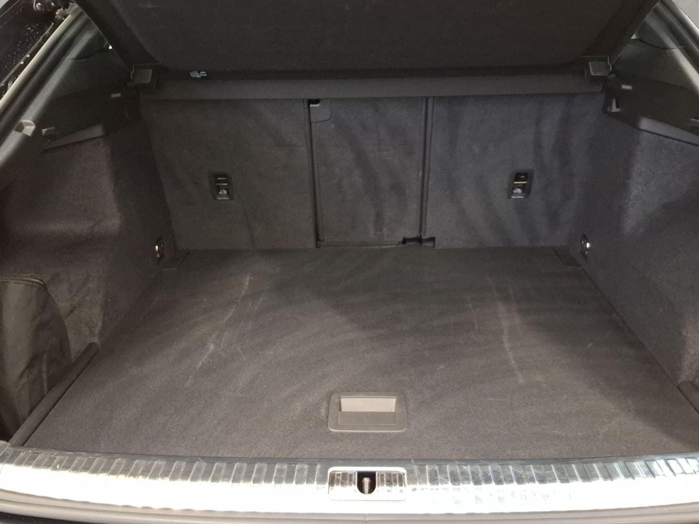Bild über Audi Q3 Sportback S line 35 TDI S tronic - für weitere Informationen kontaktieren Sie den Audi Partner