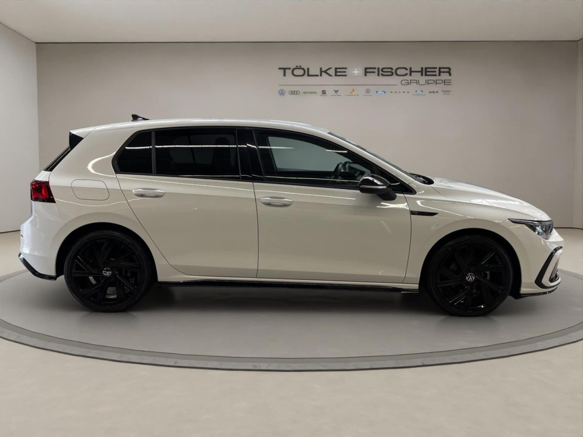 Volkswagen Golf R-Line