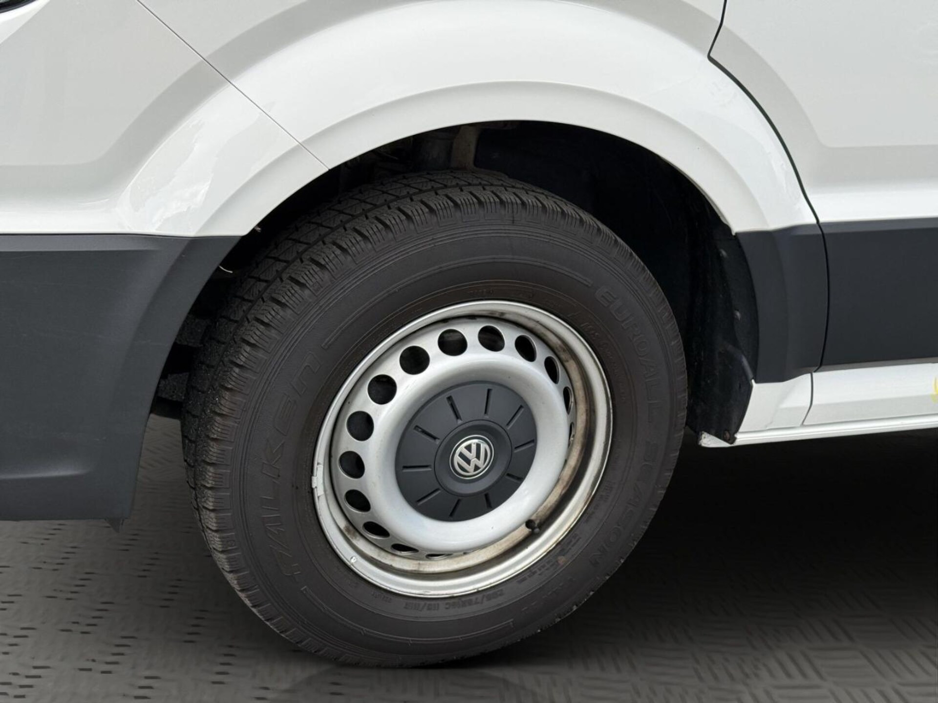 Volkswagen Crafter Kasten mittlerer Radstand