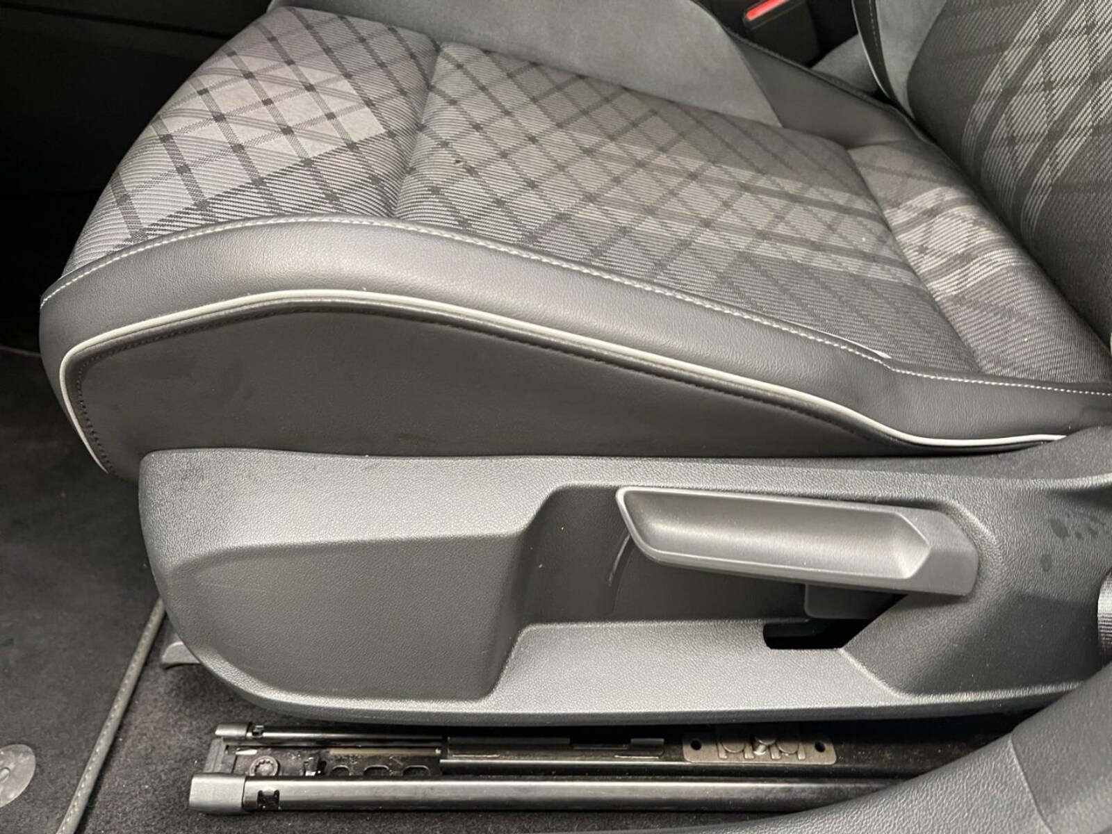Volkswagen Golf – Bild 10