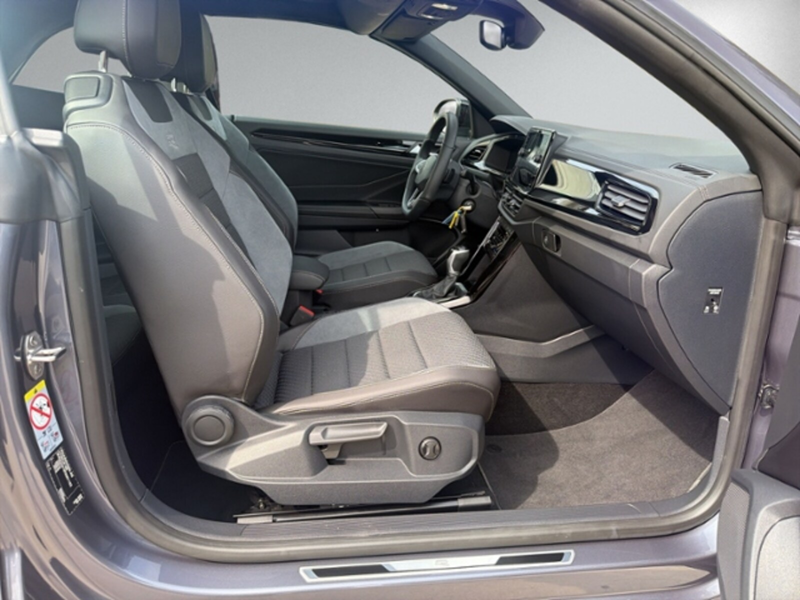 Volkswagen T-Roc Cabriolet – Bild 11