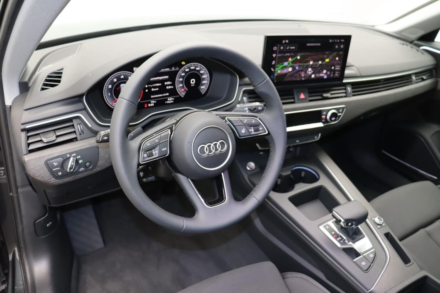 Bild über Audi A4 Avant 35 TFSI S tronic - für weitere Informationen kontaktieren Sie den Audi Partner