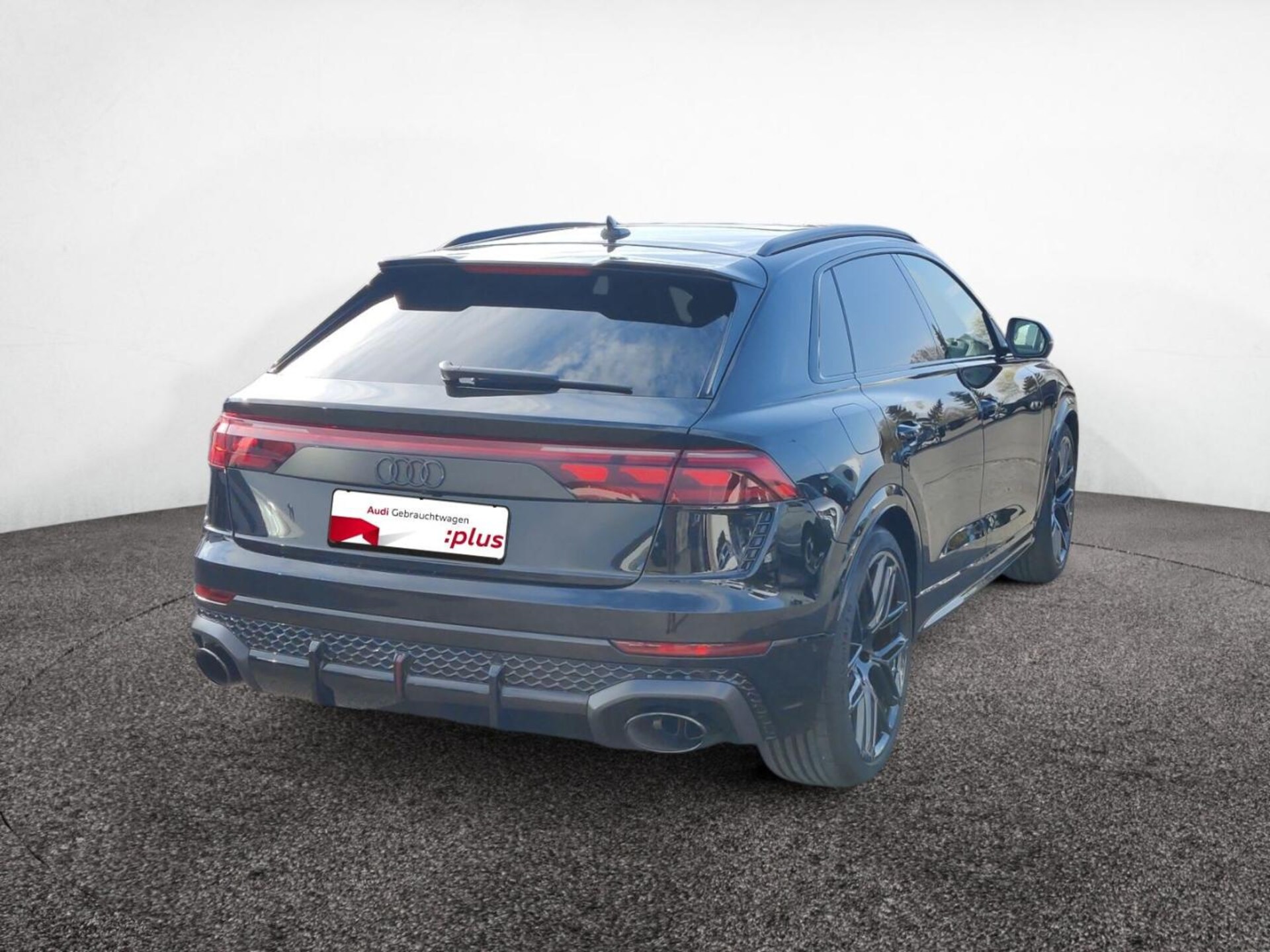 Audi RS Q8 SUV performance