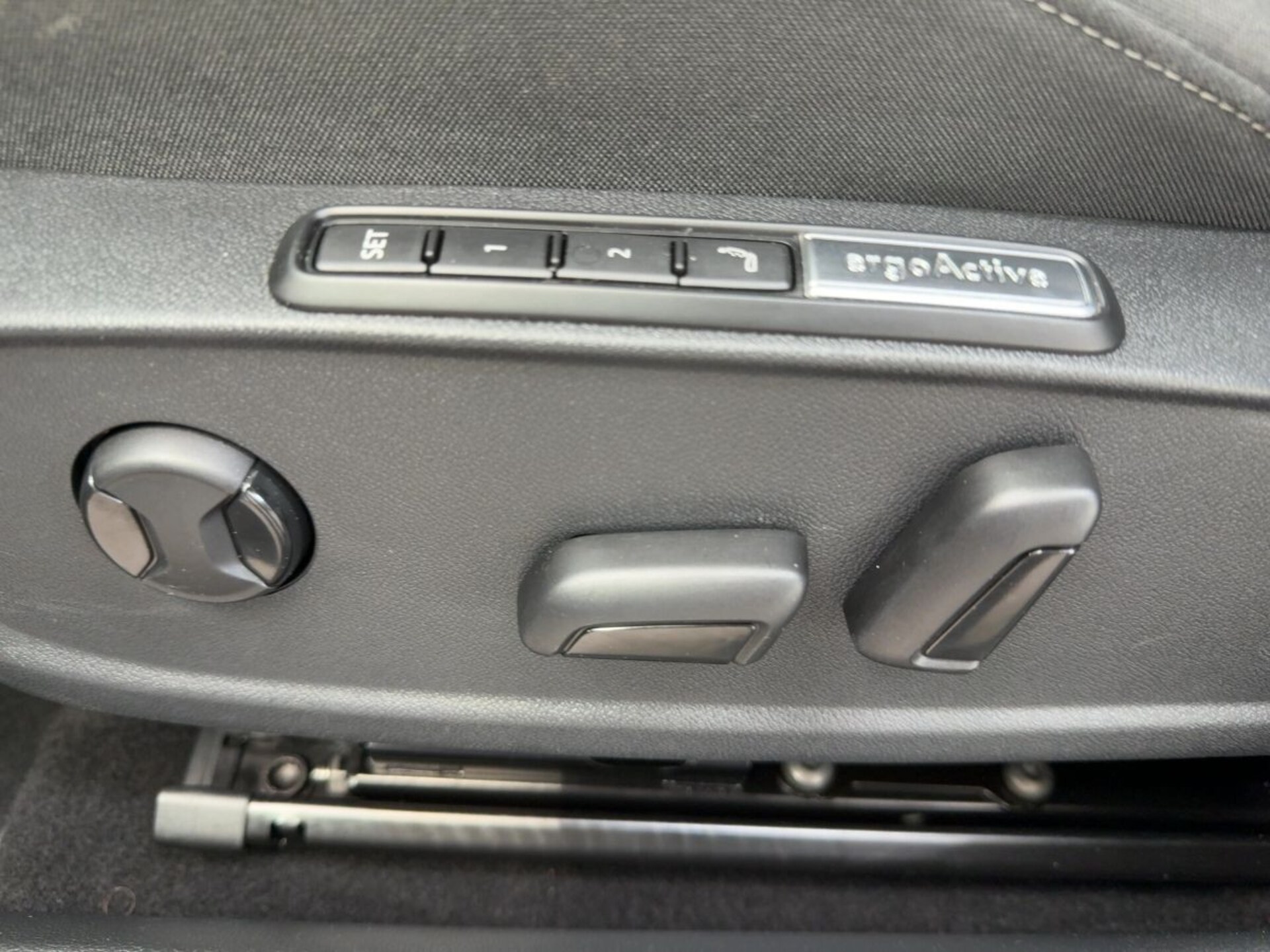 Volkswagen Golf Style