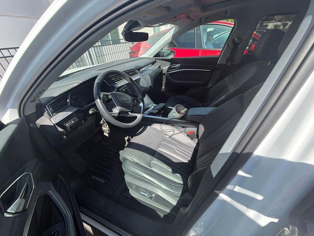 2024 Audi Q8 e-tron