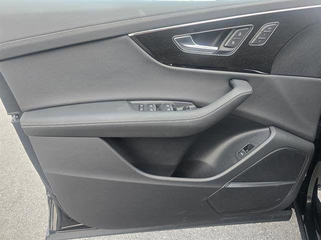 2025 Audi Q8 Prestige - Photo 28