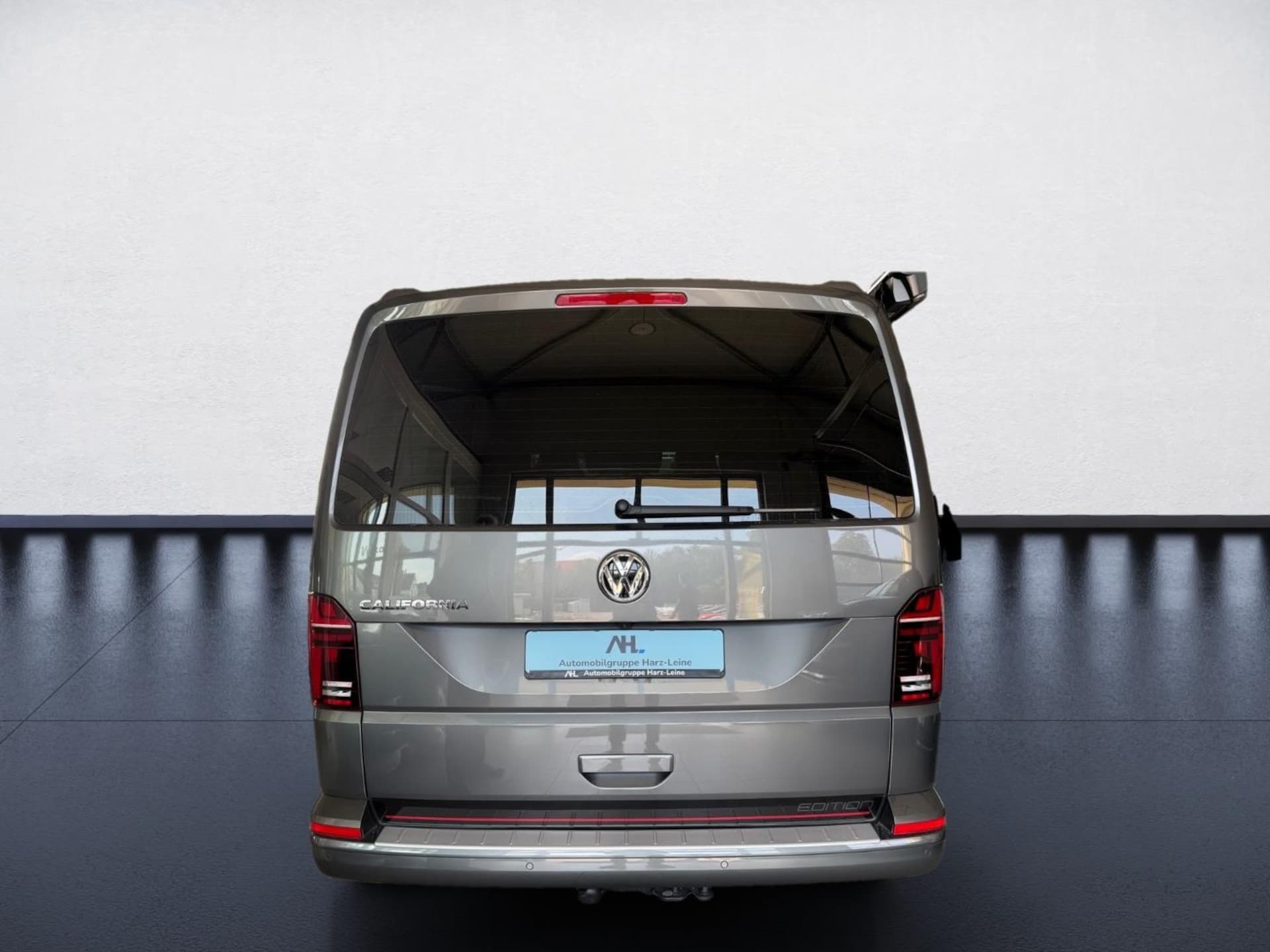 Volkswagen T6.1 California Beach