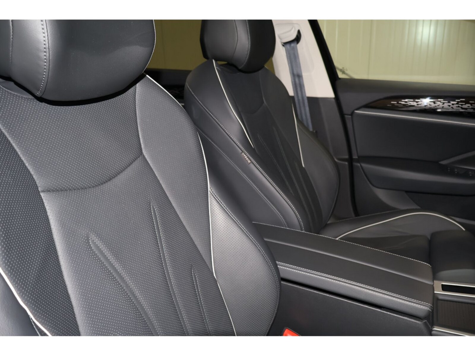 Volkswagen Passat – Bild 9
