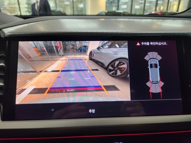 Audi Q4 e-tron 40 Premium 150, 00 kW 8