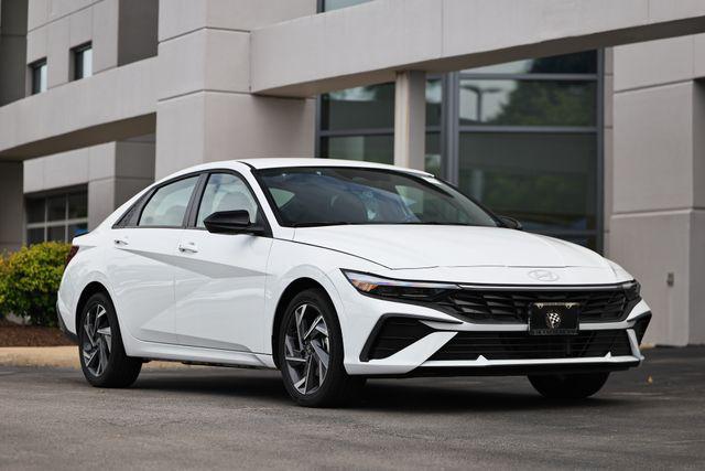 2025 Hyundai Elantra Hybrid