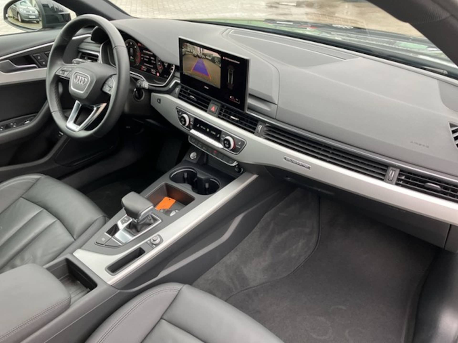 Audi A4 Avant S line