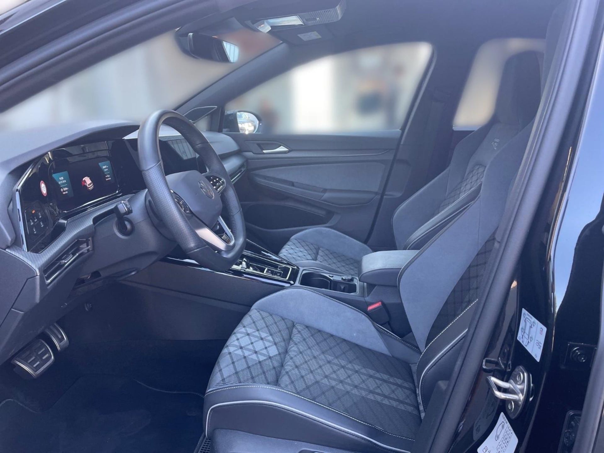 Volkswagen Golf R-Line